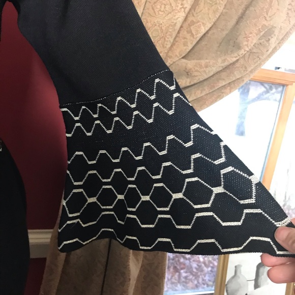 Nina Leonard 3Season retro black dress. gold hued design elements - Picture 3 of 9